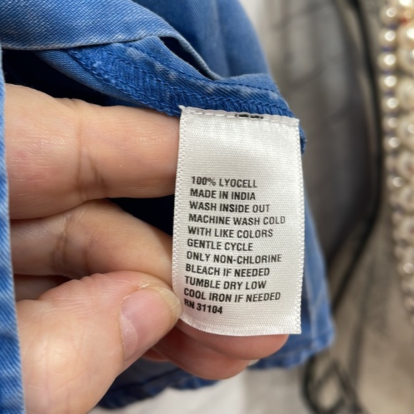 New Directions soft button up blue 2x top - Picture 4 of 5